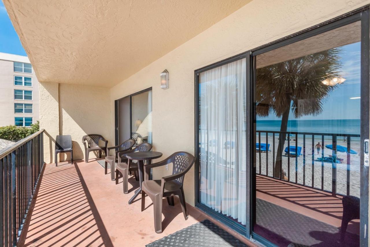 104 Las Brisas Condo St. Pete Beach Exterior photo